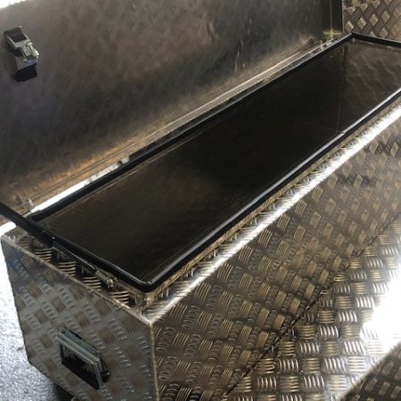 Hydraulic lifter Storage Box