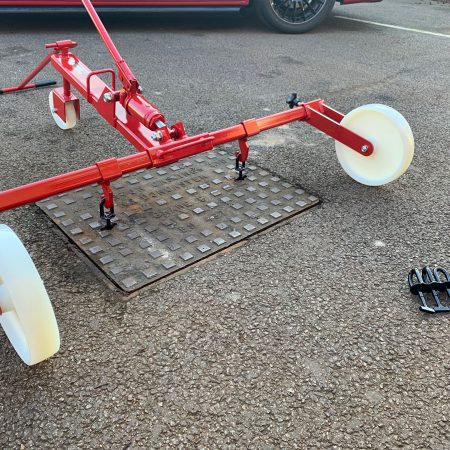 hydraulic manhole cover lifter MAIN