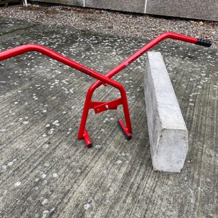 Kerb Tong Kerb Lifter