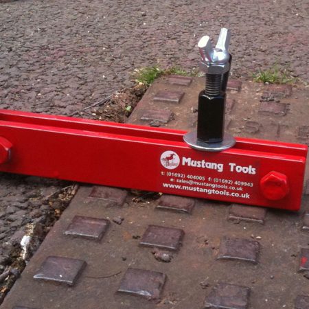 Mini Break Manhole Seal Breaker